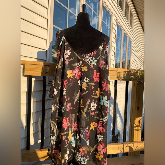 Lane Bryant Women’s Black Multicolor Floral Sheer High Low Blouse Sz 2X - Picture 4 of 11